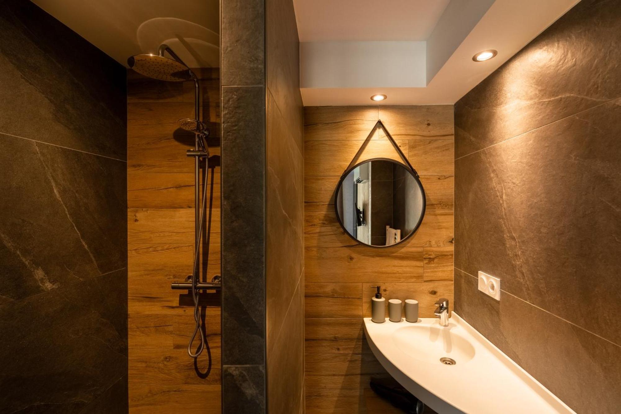 Chalet Nemesia Avec Spa A 热拉梅 外观 照片